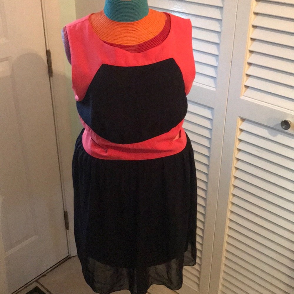 Beautiful Cut out dress coral and navy